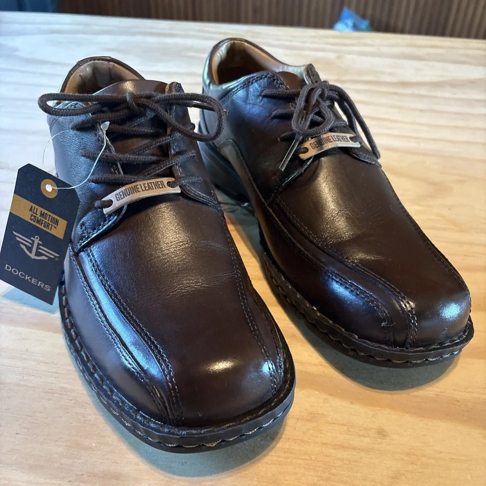 New Dockers Lace Up Oxford Mens Trustee 90-29023 Size 9.5M Brown Dress Shoes